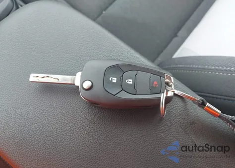 2024 Chevrolet Trax Fwd Sp z USA, uszkodzony, nr VIN KL77LFE22RC102167